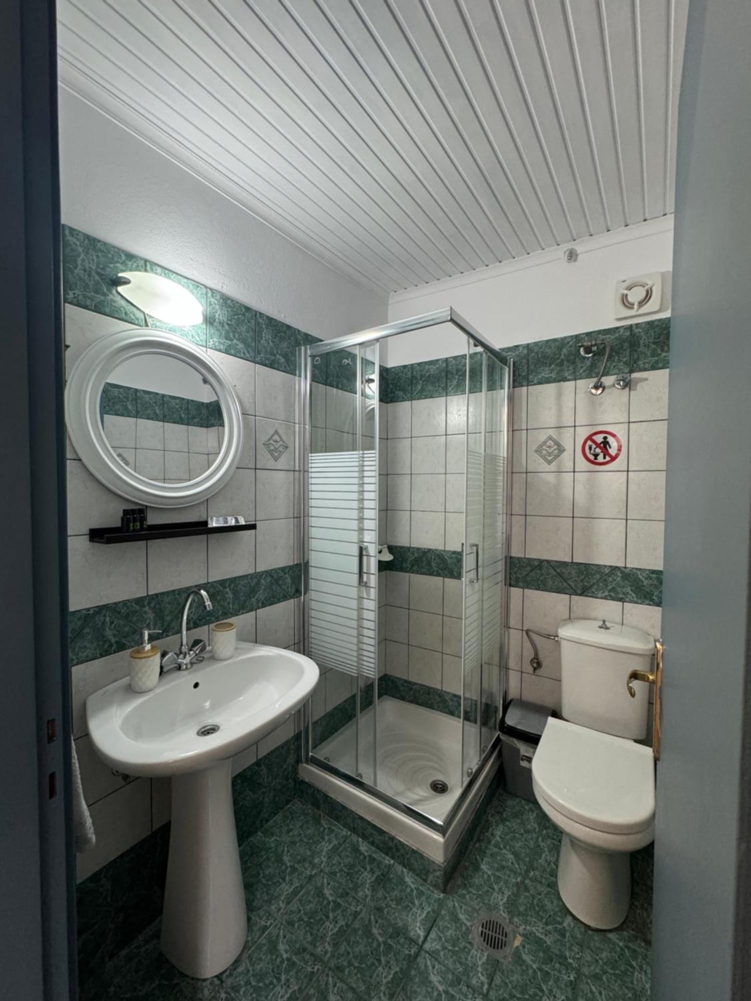 Melintas Cozy Apartments 2 Plomari Esterno foto